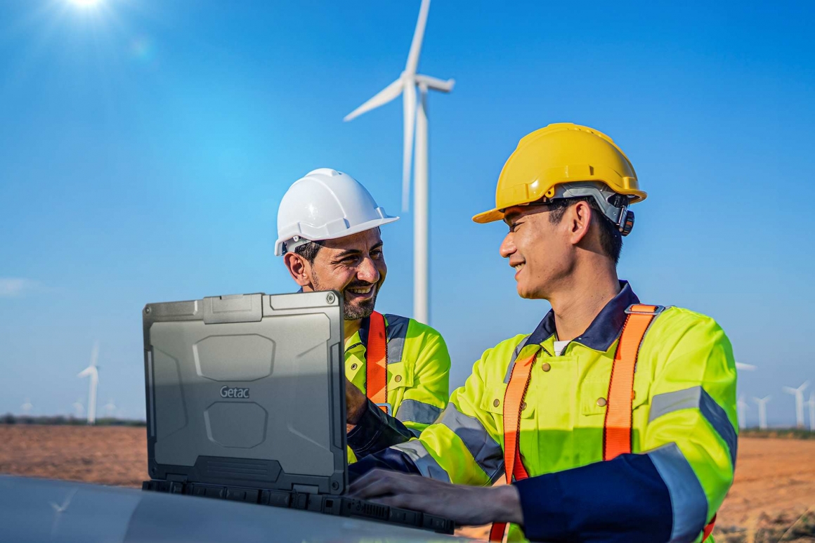 The next generation B360 and B360 Pro combine fully rugged build quality with a host of innovative new technology upgrades-S The next generation B360 and B360 Pro combine fully rugged build quality with a host of innovative new technology upgrades-S